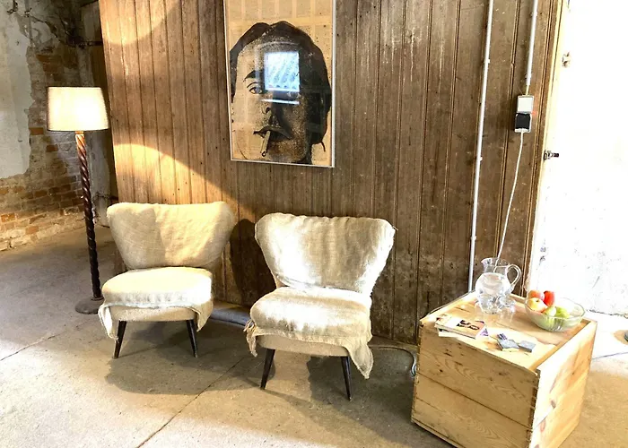 - Schlamau19 منزل ريفي *